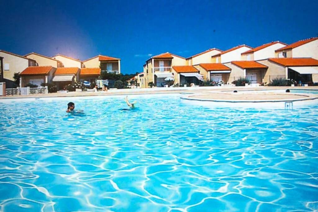 Villa Sur Le Sable Vue Mer Panoramique Piscine Clim Wifi Le Barcarès Extérieur photo